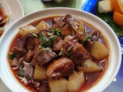 萝卜煨大别山黑山羊肉-眉州东坡(博雅店)