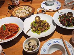 -一坐一忘云南菜(嘉里中心店)
