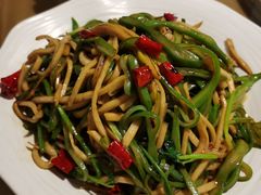 -山楂树融合菜餐厅