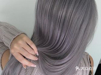 2021年雾紫银灰发色