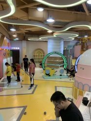 -多多淘儿童体验中心(重庆来福士店)