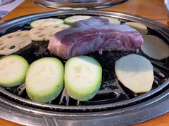 -唯成•韩国炭火烤肉 유성고기