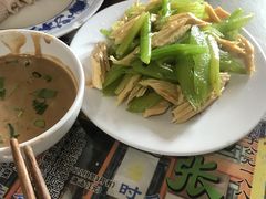 -东兴顺爆肚张