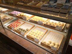 面包甜点陈列柜-南宋胡记(杭州体育场路店)