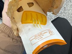 -麦当劳(上海虹桥站30B检票口楼上)