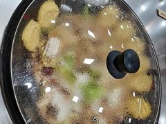 清江鱼锅-屯老二农家铁锅炖·行业领军者(梅江店)