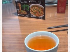 -有红鸡毛店·川菜(建设路店)