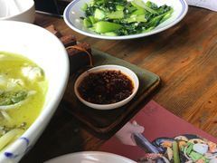 -胡桃里音乐餐厅(陶溪川店)(川湘赣菜·世界百大酒庄直供红酒·音乐表演)