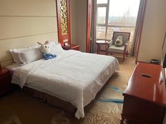 -兴芮温泉度假区