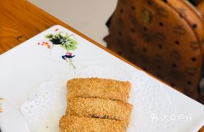 Suzhou-style Silver Fish Spring Rolls