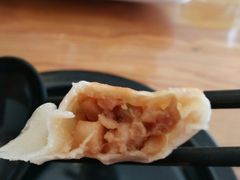 猪肉莲藕锅贴-小牛锅贴(西环路店)