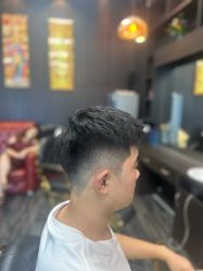 -青青男士理发馆（绅士复古油头馆）