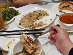 -香港新发烧腊茶餐厅(水围店)