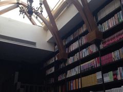 iphone_upload_pic-钟书阁(松江泰晤士小镇店)