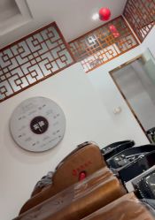 -岳灵生发养发馆