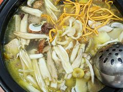 -菌之家·专业纯野生菌火锅·特色炒菌