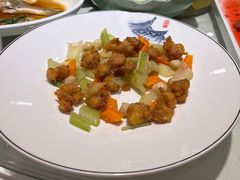 -沪华海鲜大酒楼(南汇店)