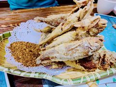 炸小黄鱼-小俩口烧烤东北菜(双井店)