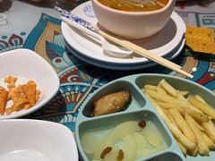 -楼兰古丽·新疆拌面·清真(华阳城店)