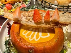 -Mogul Eatery·大亨餐酒馆