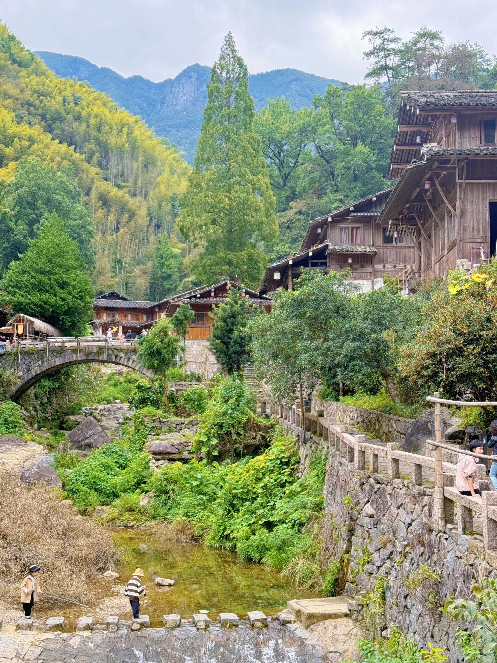 温州楠溪江林坑国庆实况播报❗️人挺多但很美