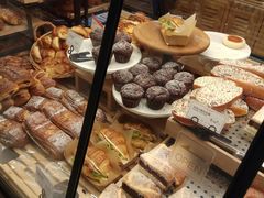 -罗森尼娜(德思勤店)