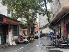 -陈氏老字号十三小炸炸店