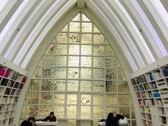 -钟书阁(松江泰晤士小镇店)