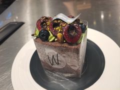 -W COLLECTIVE  DESSERT SHOP
