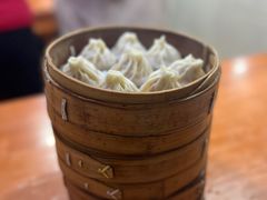 -莱莱小笼·乔艾