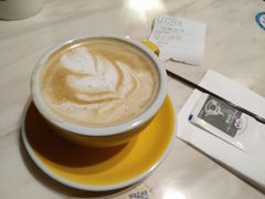 -新华里咖啡书吧(新华书店小寨店)