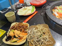 -宽板凳老灶火锅(台湾街店)