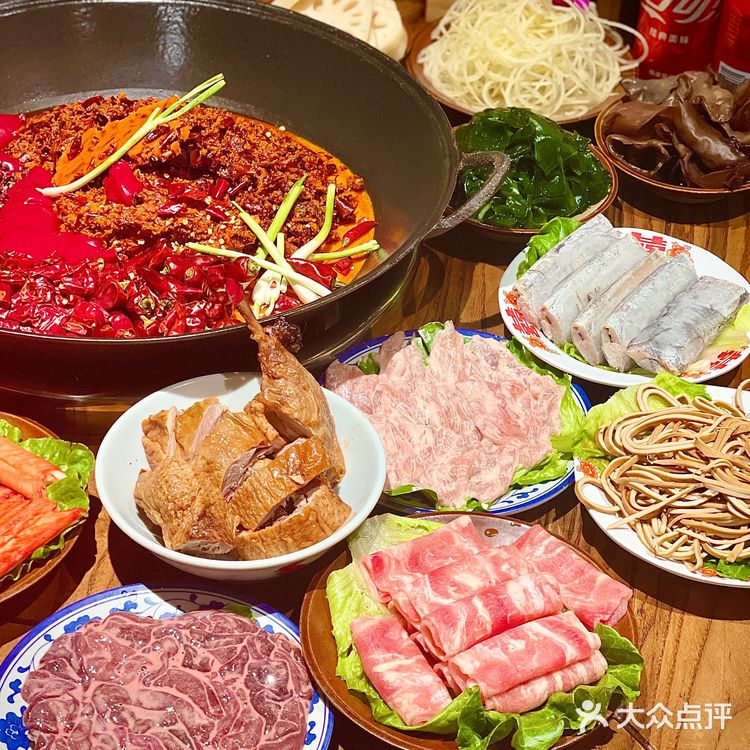 牛小渝火锅体验