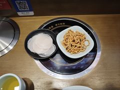 -猪啊牛呀羊啊铜盘烤肉(正大广场店)