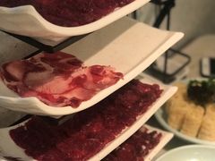 -左庭右院鲜牛肉火锅(浦江欢乐颂店)