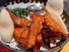 秘制脆皮乳鸽-避风塘·老港味餐厅(虹口龙之梦店)