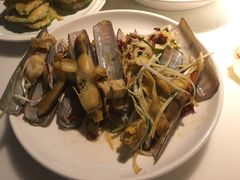 辣炒蛏子-日丰园海肠水饺·老字号大连海鲜(和平广场店)