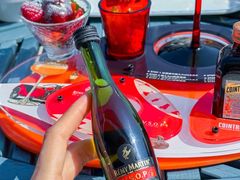 -瑰丽酒店·海吧·天际下午茶·现场DJ·天台酒吧