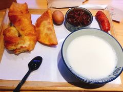 现磨豆浆-头壹号 大油条·老长沙盖码饭(北辰店)