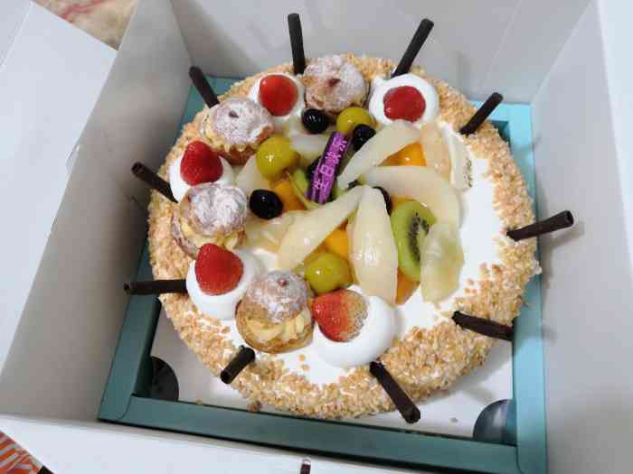 浮力森林(人民广场店)-"还可以,甜而不腻,虽然不太爱吃蛋糕90,.