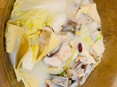 -滇香肴·云南菜蒸汽石锅鱼(云南北路店)