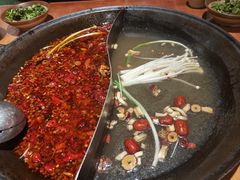 -周小明火锅(黑金冠社区店)