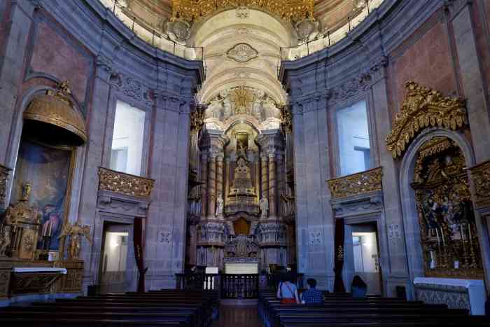 教士教堂-"对于我们来说,波尔图作是个中转城市,但对.