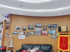 -雅悦齿科(顾村公园店)