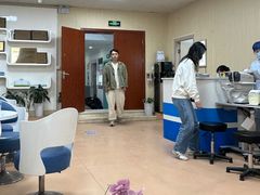 -上海大学附属上海和平眼科医院
