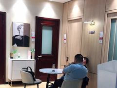 -百安居装修建材卖场(泰然店)