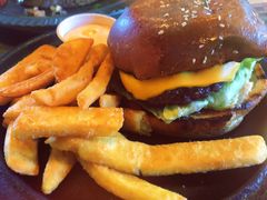 burger-The Grounds of Alexandria
