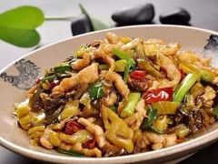 萝卜酸菜炒油渣-阿湘婆(中山路店)