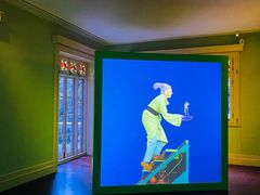 -Nathalie Djurberg与Hans Berg“牛皮纸包裹的月亮”-Prada荣宅当季展览