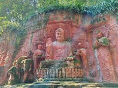-峨眉山报国寺